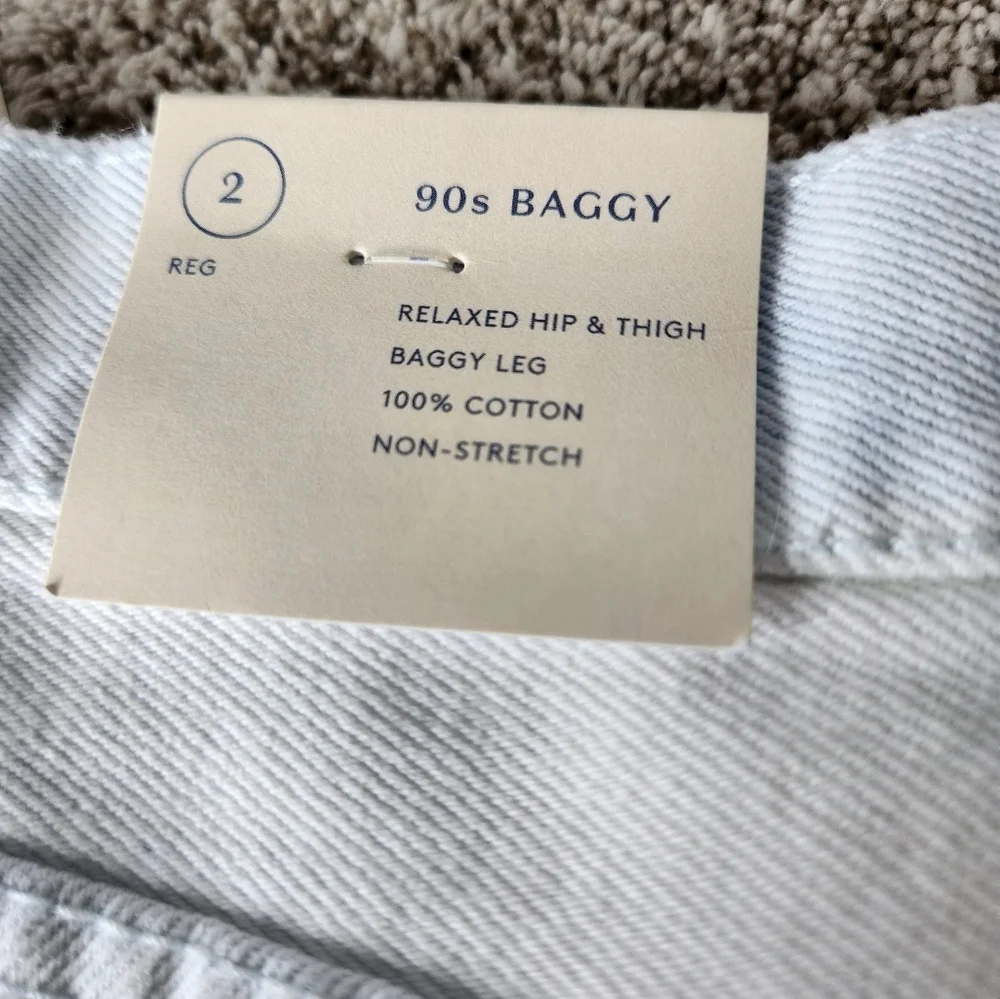 Women's Baggy Cloud Mid-Rise  90s Baggy Jeans - Universal Thread - Size 2